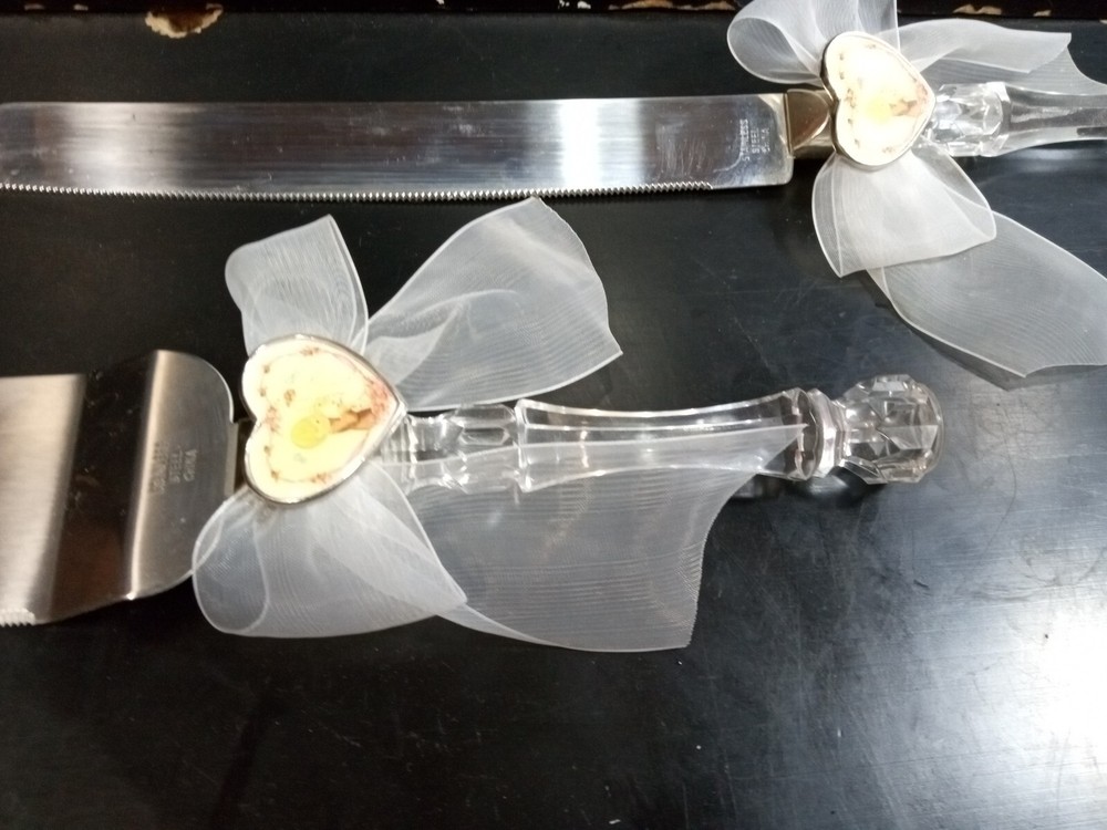 Precious Moments Knife & Server Wedding Set