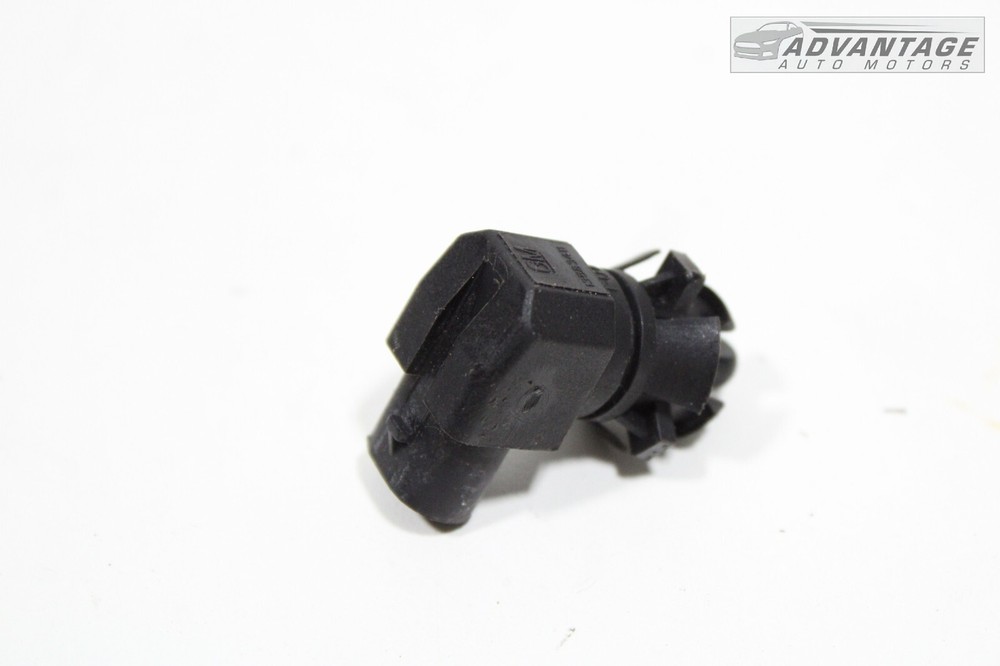 2017-2022 CADILLAC XT5 FRONT OUTER AMBIENT AIR TEMP TEMPERATURE SENSOR OEM