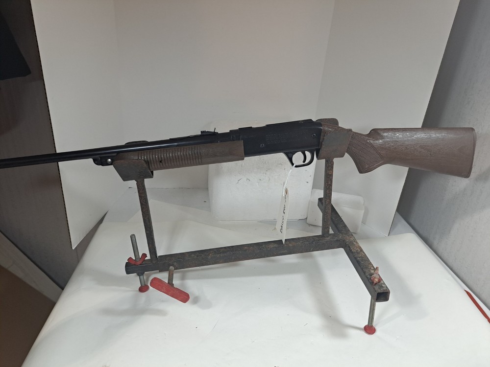 DAISY MODEL 840  TOY  BB GUN ROGERS AR,