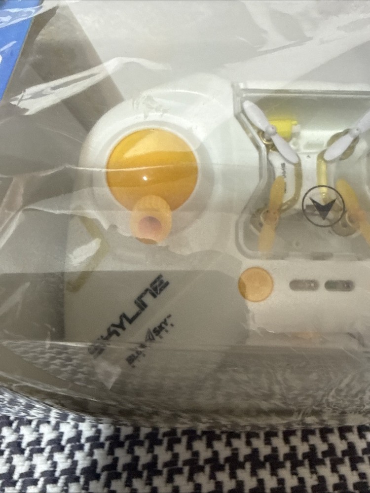 Blue Sky Skyline FX20 Microhawk Quadcopter Mini Drone Easy To Fly Yellow Knobs