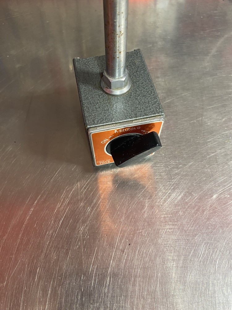 Mitutoyo 7012 Magnetic Base Stand