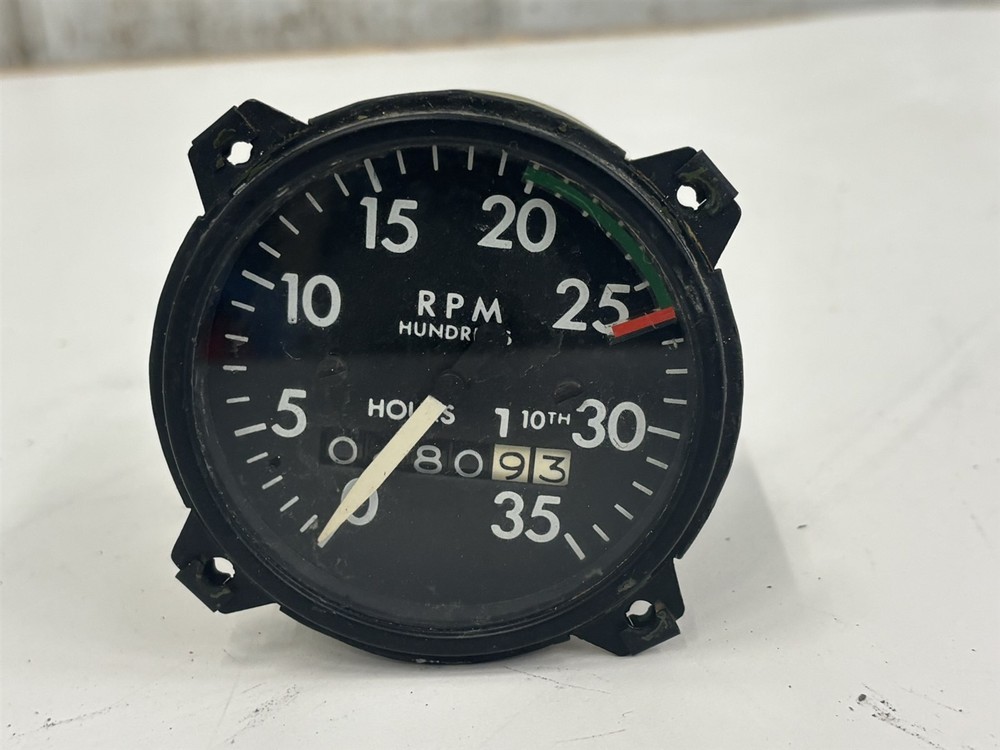 Luscombe Model 8 AC Type RT-7 Mechanical Recording Tachometer