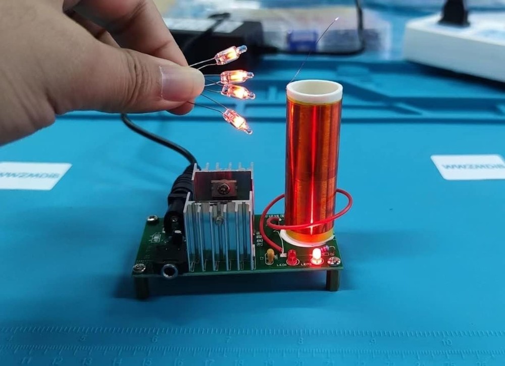 Mini DIY Tesla Coil Kit Practice Soldering Project Electronic Kit for Adults ...