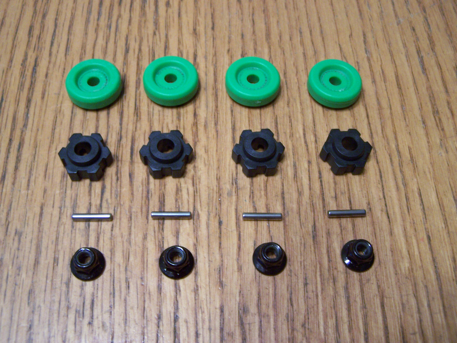 Fit Traxxas 1/10 Wide-Maxx 17mm Wheel Hexes Hex Hub Pin Nut Green Monster Energy