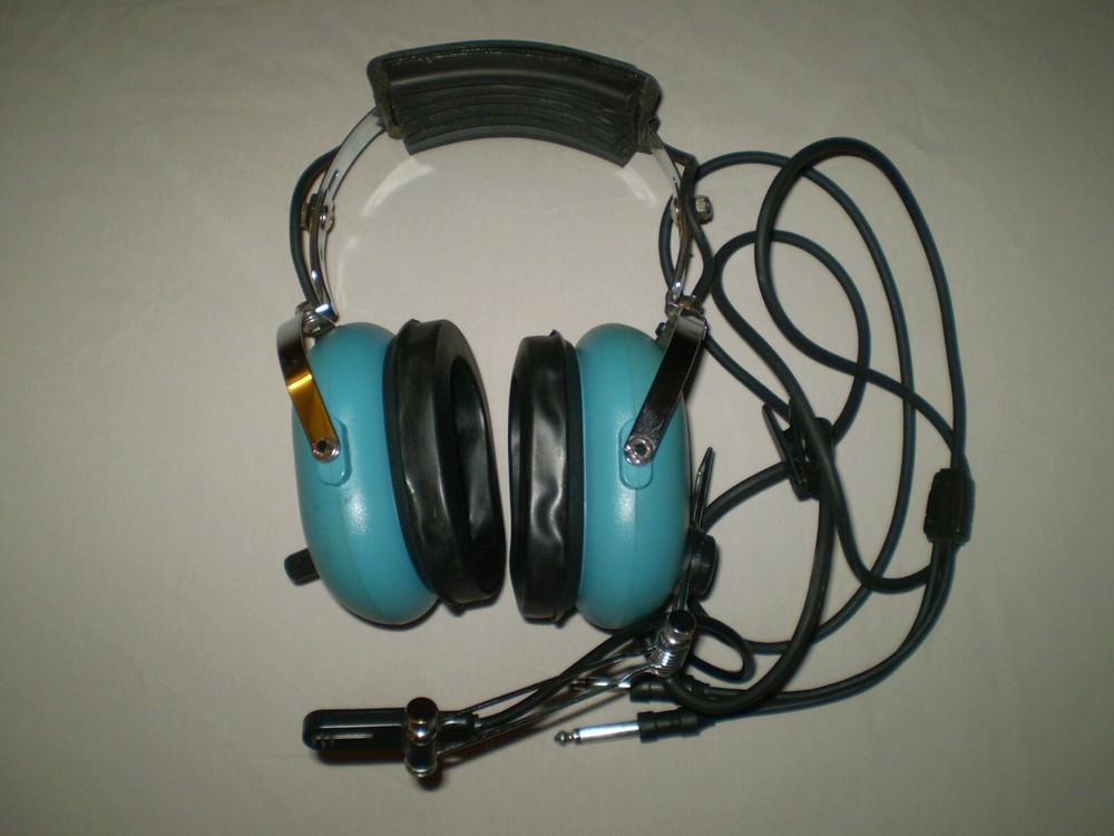 Sigtronics S-20 aviation headset