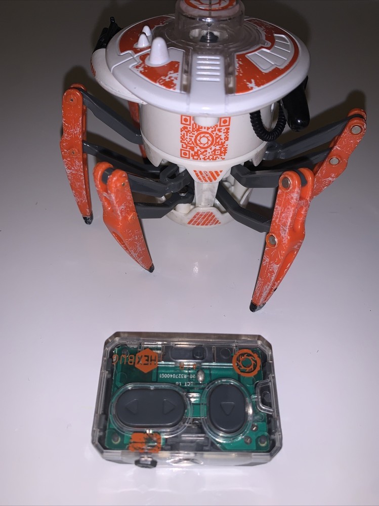 hexbug remote control robot lot of 2 Needs New Batteries
