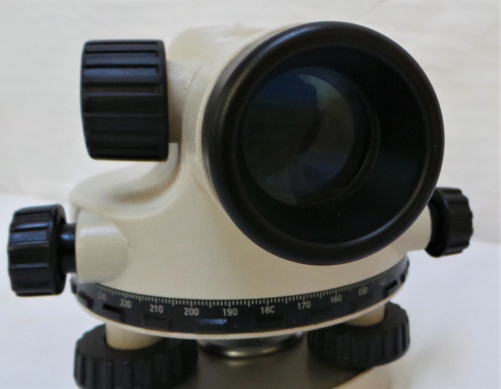 NIKON AC-2s AUTOMATIC LEVEL-360 Degree Surveying Instrument.