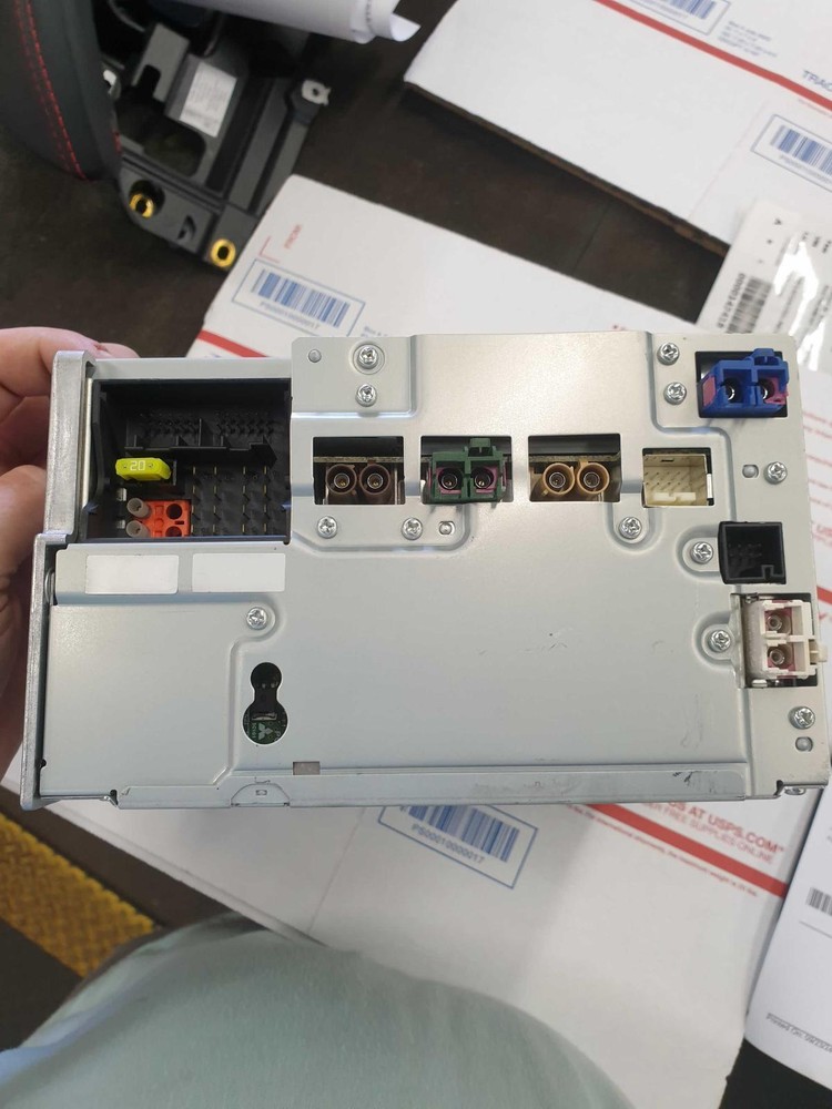 10 MERCEDES E350 Command Head Unit ID# 2129063201