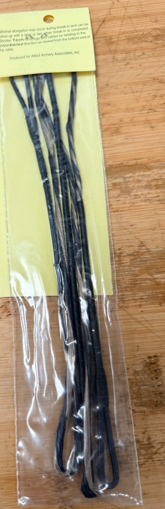 42.5" Length Compound Bow Custom Made Oneida Tech 9 Material 24 Strands