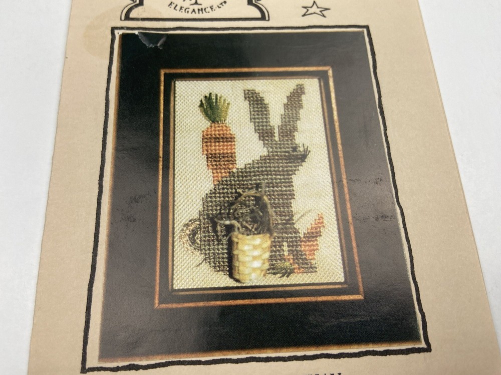 Homespun Elegance Bits & Pieces Happy Hare Counted Cross Stitch Pattern 1M