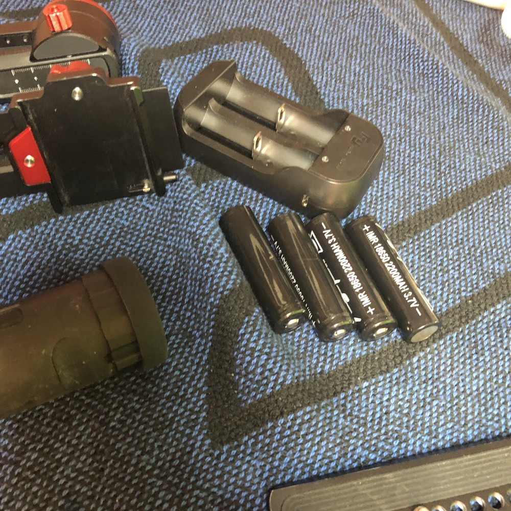 FEIYU TECH A2000 Gimbal & Dual Grip Handle 3-Axis