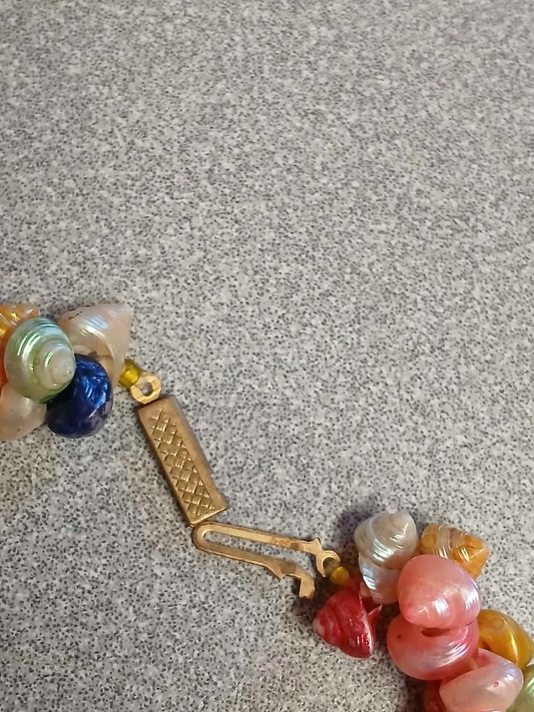Vintage Rainbow Iridescent Trochus Shell Lei Chocker Necklace 16"