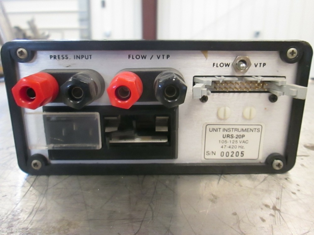 Unit Instruments URS-20P MFC Controller 105-125 VAC, 47-420Hz, Used