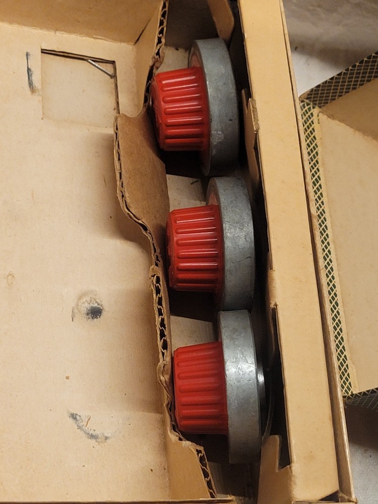 Vintage Singer Automatic Zigzagger With Original Box And Phamplet