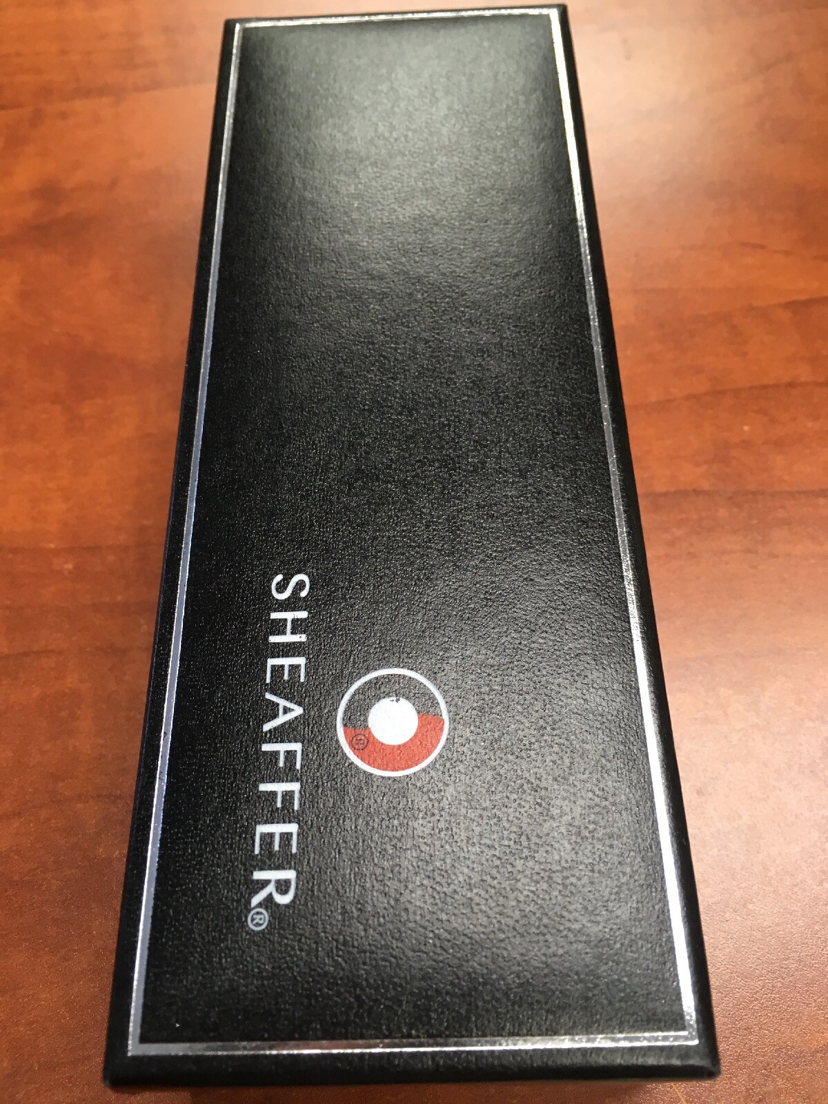 Sheaffer Sagaris Gloss Wine “F” Nib Fountain Pen