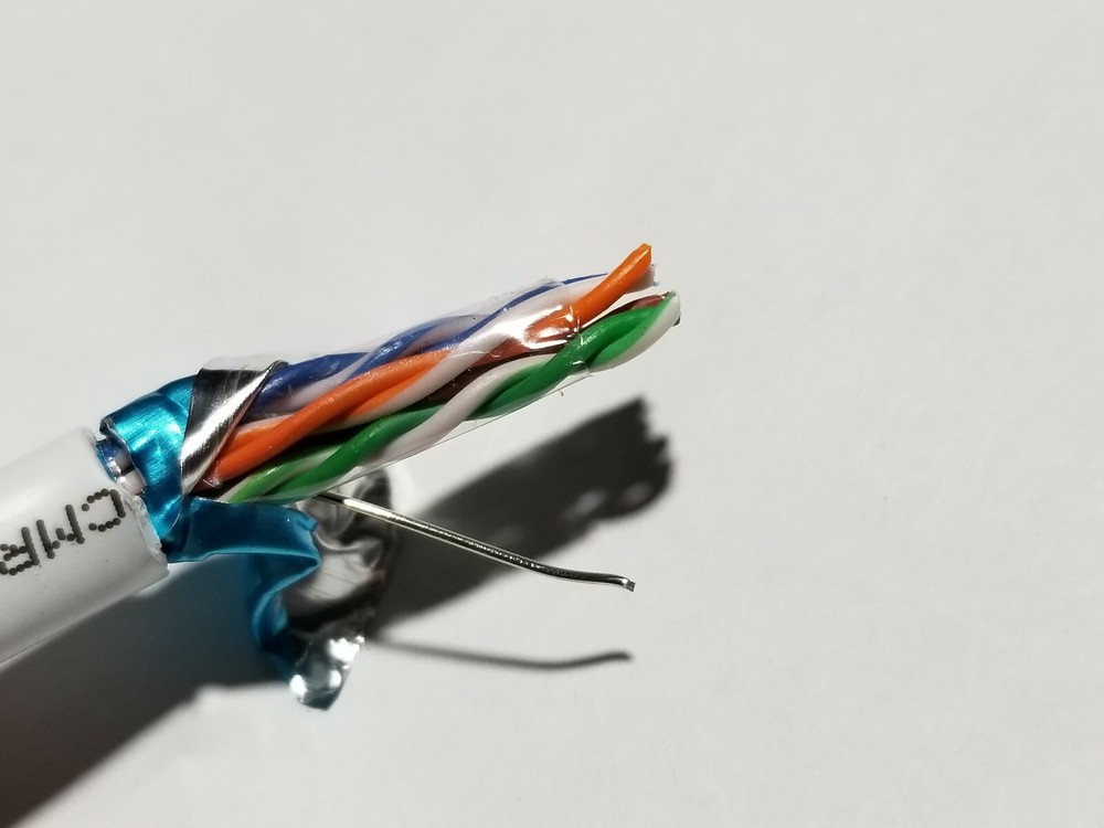 Commscope CS24R Cat5E F/UTP Shielded Network Ethernet Cable Riser White /100ft