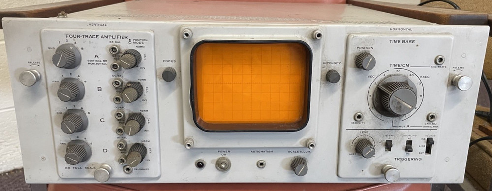 Tektronix Type RM561A Oscilloscope | Type 2B67 Time Base | Type 3A3 Four Trace