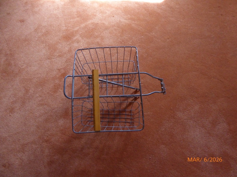 Bicycle double rear basket