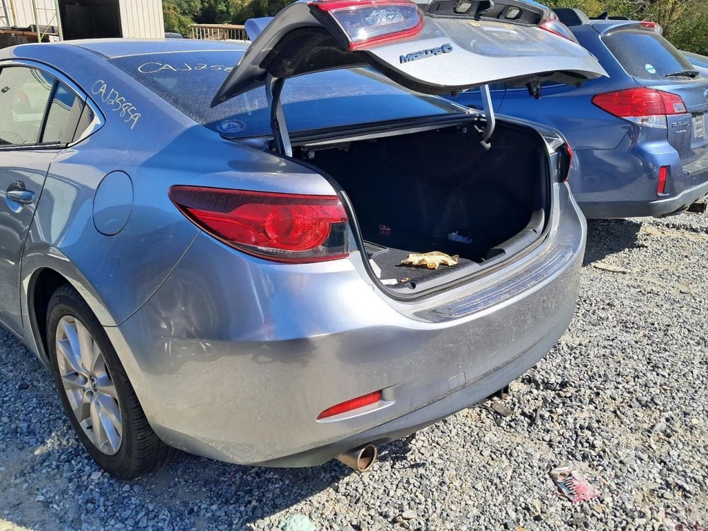 6 2015 Glove Box 4842396