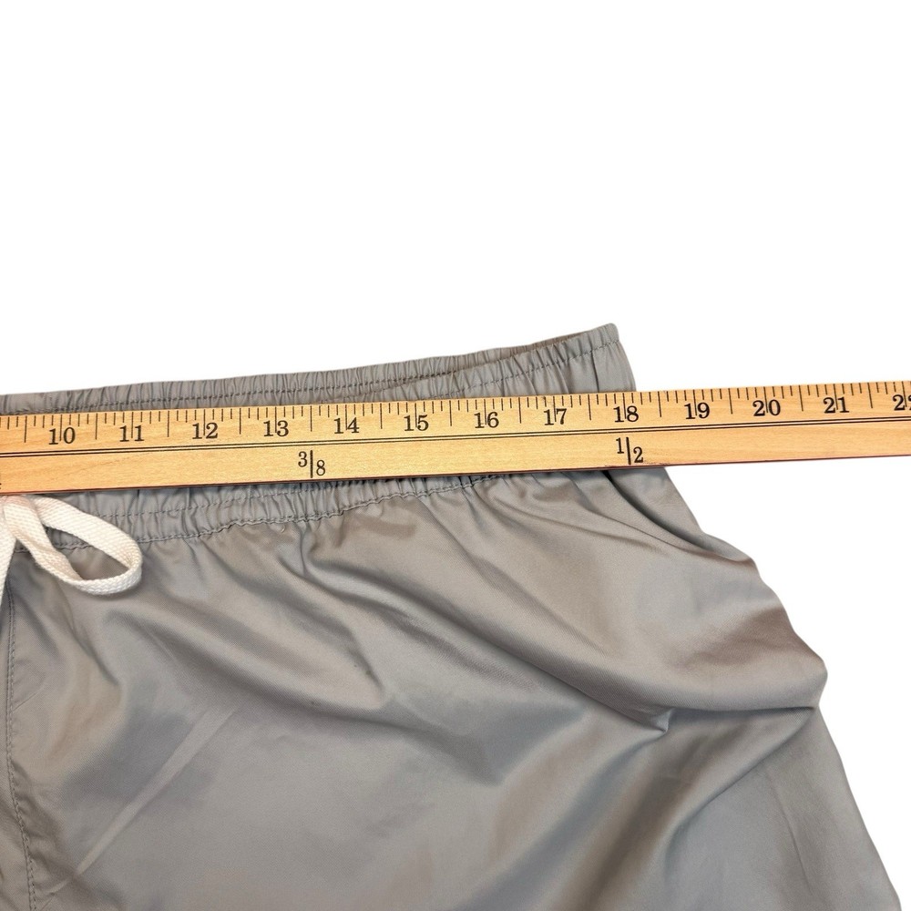 Nike Men’s Medium Gray Athletic Running Shorts Drawstring Lightweight