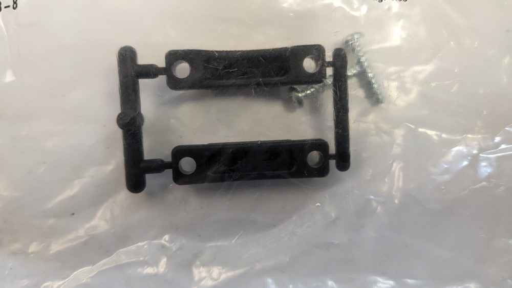 TE Connectivity 206138-8 Circular Cable Clamp Black Shell Size 23