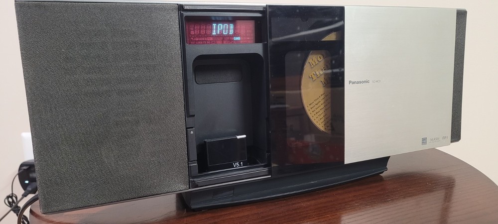 Panasonic SC-HC3 AM-FM iPod Dock With Adapter Bluetooth. Tested, Works except CD