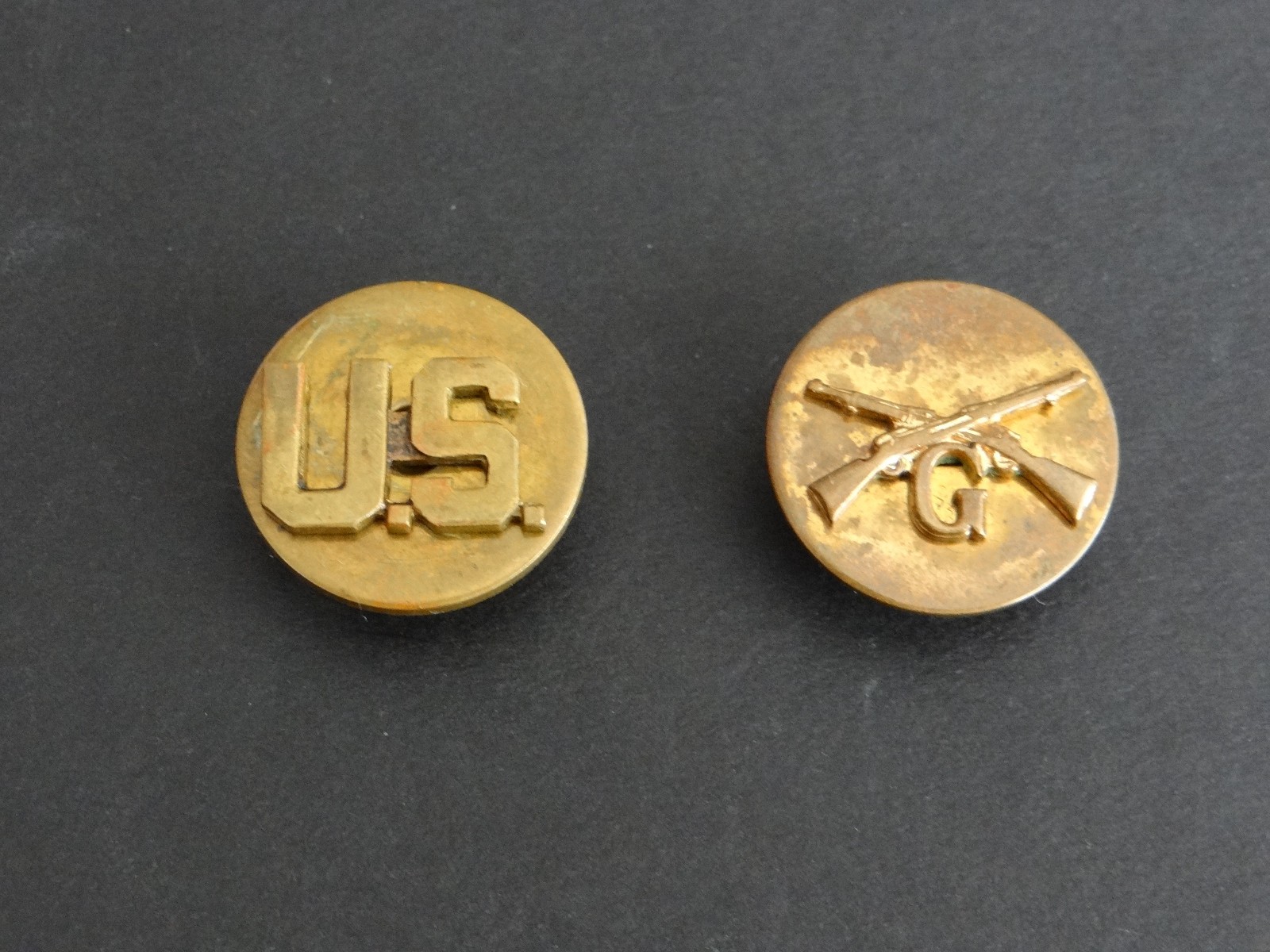 WWII Original US Army Enlisted Infantry Company G Collar Disc Set, Screw Back