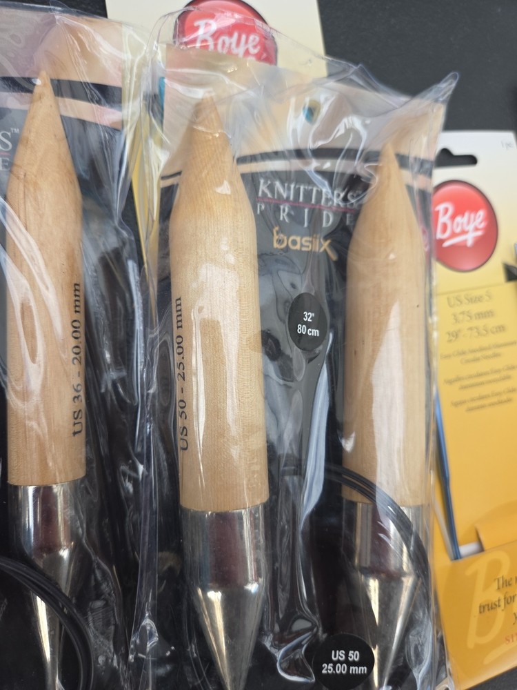 SuperFlex Jumbo Circular Needles 40" - Ultimate Knitting Tool for Chunky Project