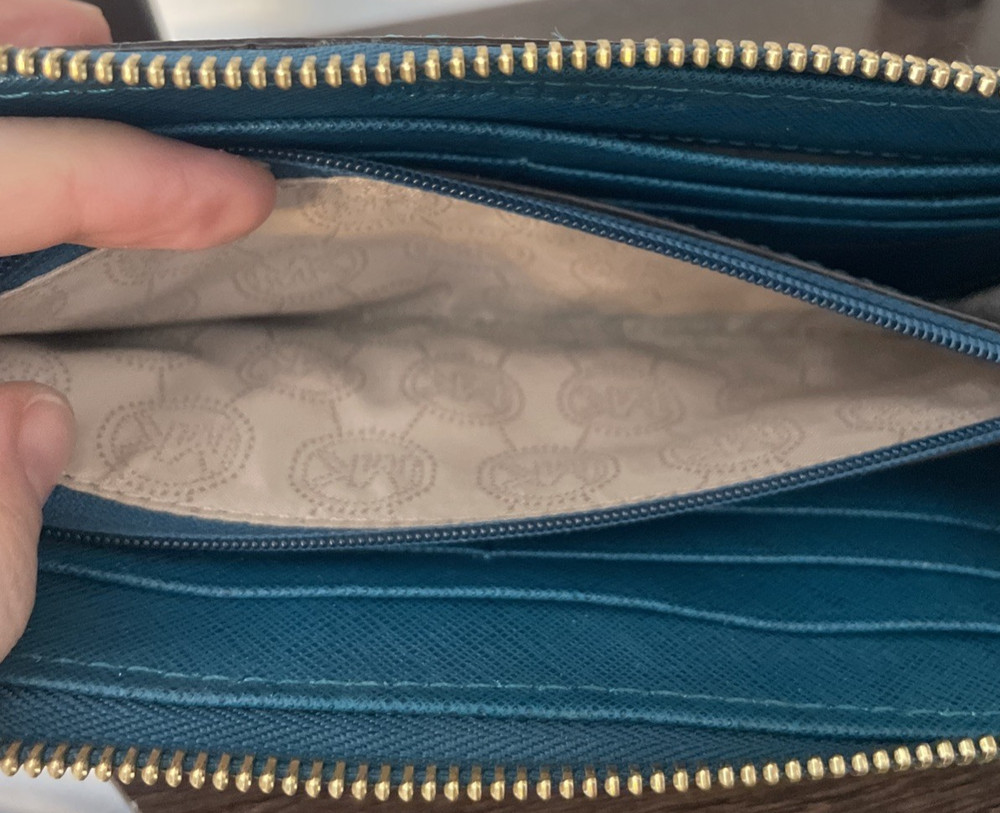 Michael Kors Deep Turquoise Teal Wallet Zip Around A2