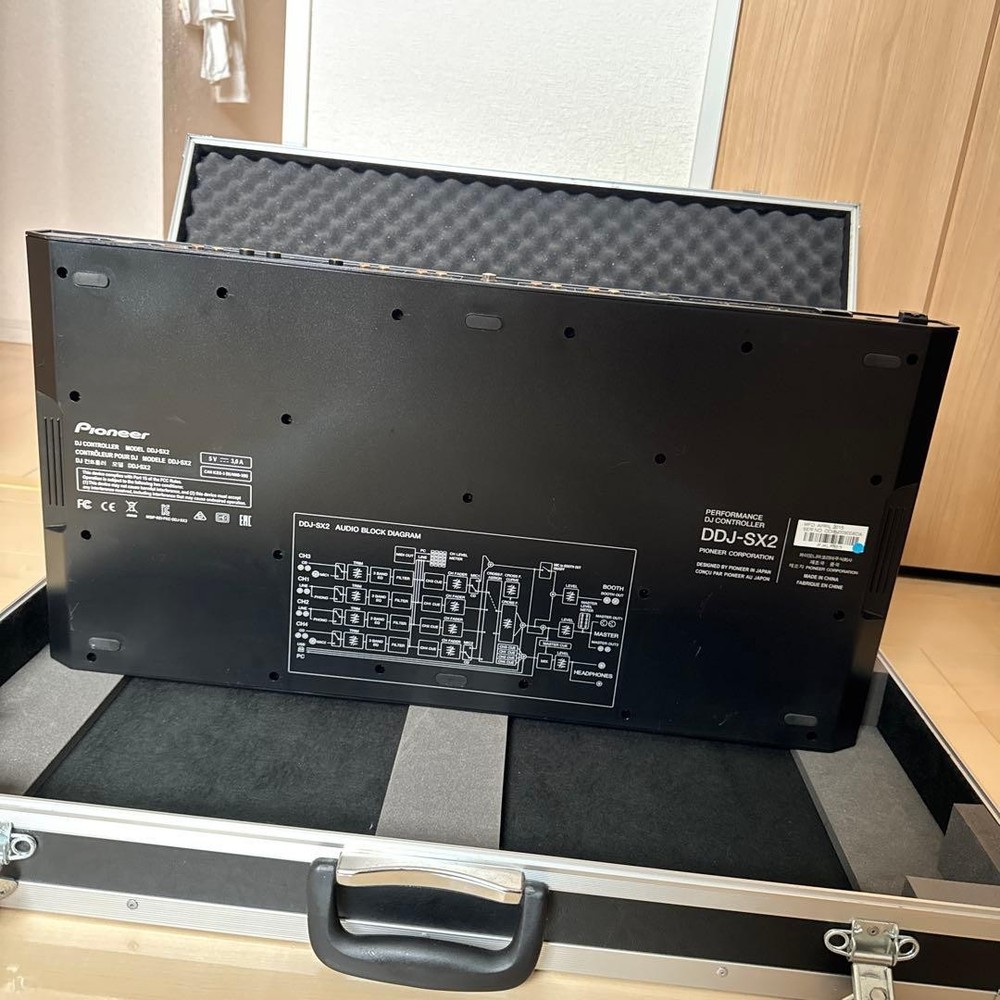 Pioneer DDJ-SX2 Controller with Hard Case