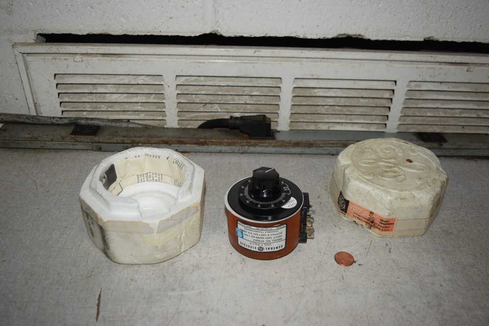 General Electric GE Volt-Pac 9T92A1 Variable Transformer