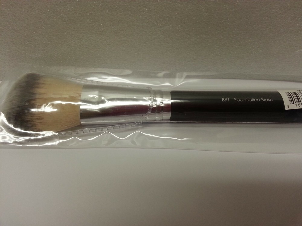Bella Terra Cosmetics Makeup Brushes - Multiple types