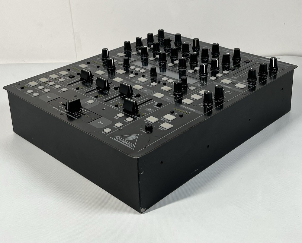 Behringer DDM4000 Professional Digital DJ Audio Mixer