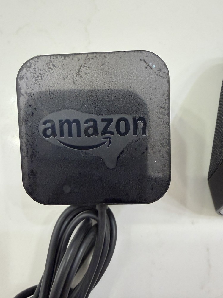 Amazon Echo Show 5 Smart Speaker H23K37 w/AC Adapter,working