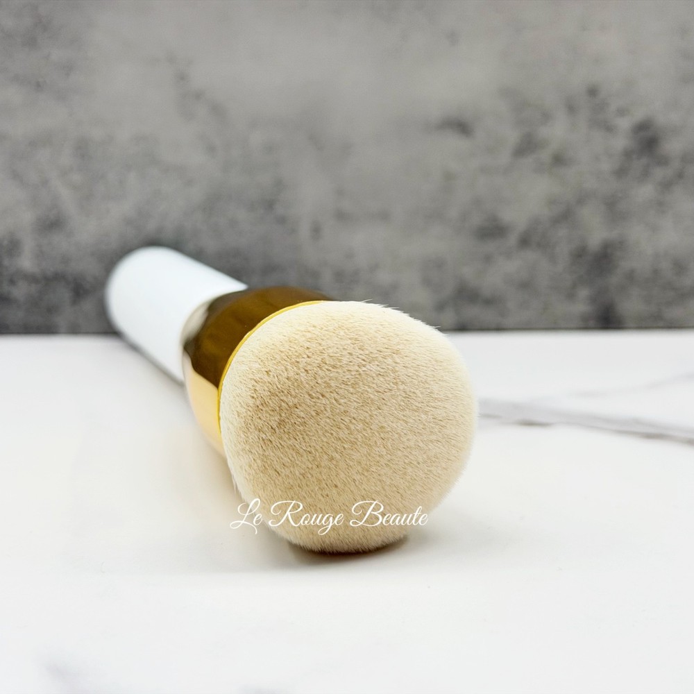 Ogee The Base Brush - Foundation Buffing Brush
