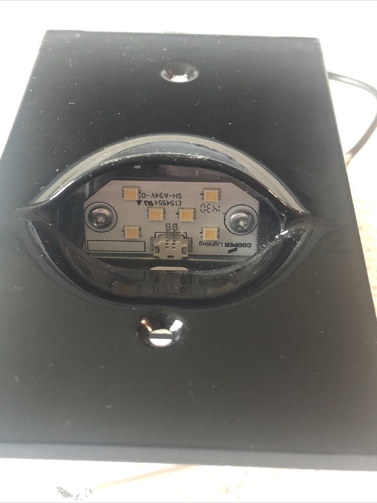 Cooper Lighting Fail-Safe MSN-UNV-B Black Faceplate-Step Light New in the box