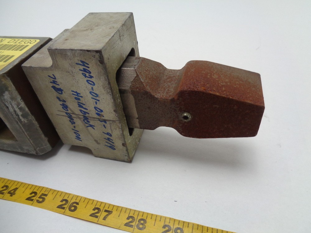 ENGINE RUN-UP HOLDBACK ADAPTER NSN 4920-01-06-9419