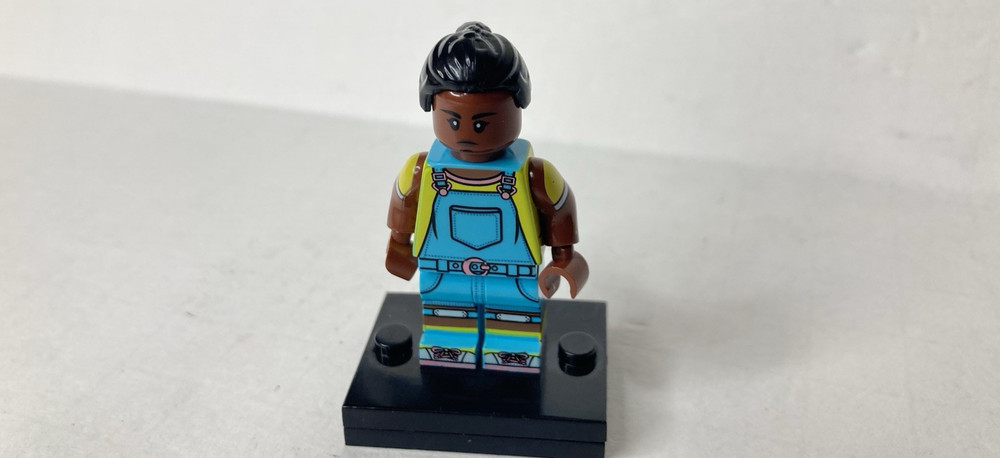 Minifigure a buidable- Eric Sinclair- scale 1:48 multicolor