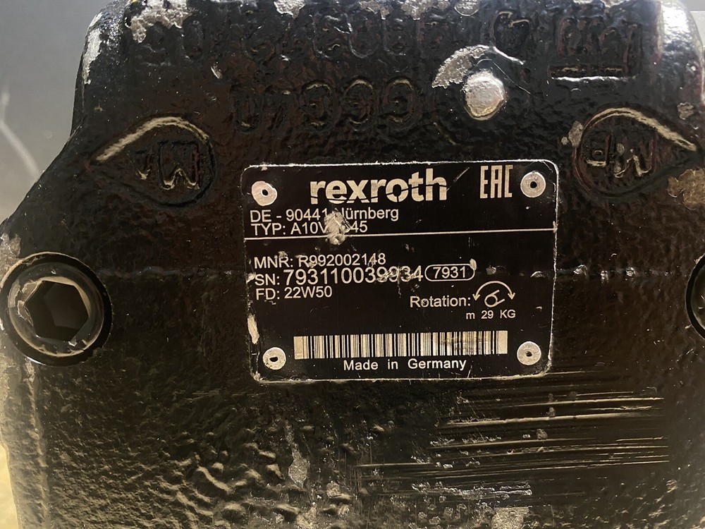 Rexroth Axial Piston Variable Motor R992002148 A10VE45 Plug In Version - New OB