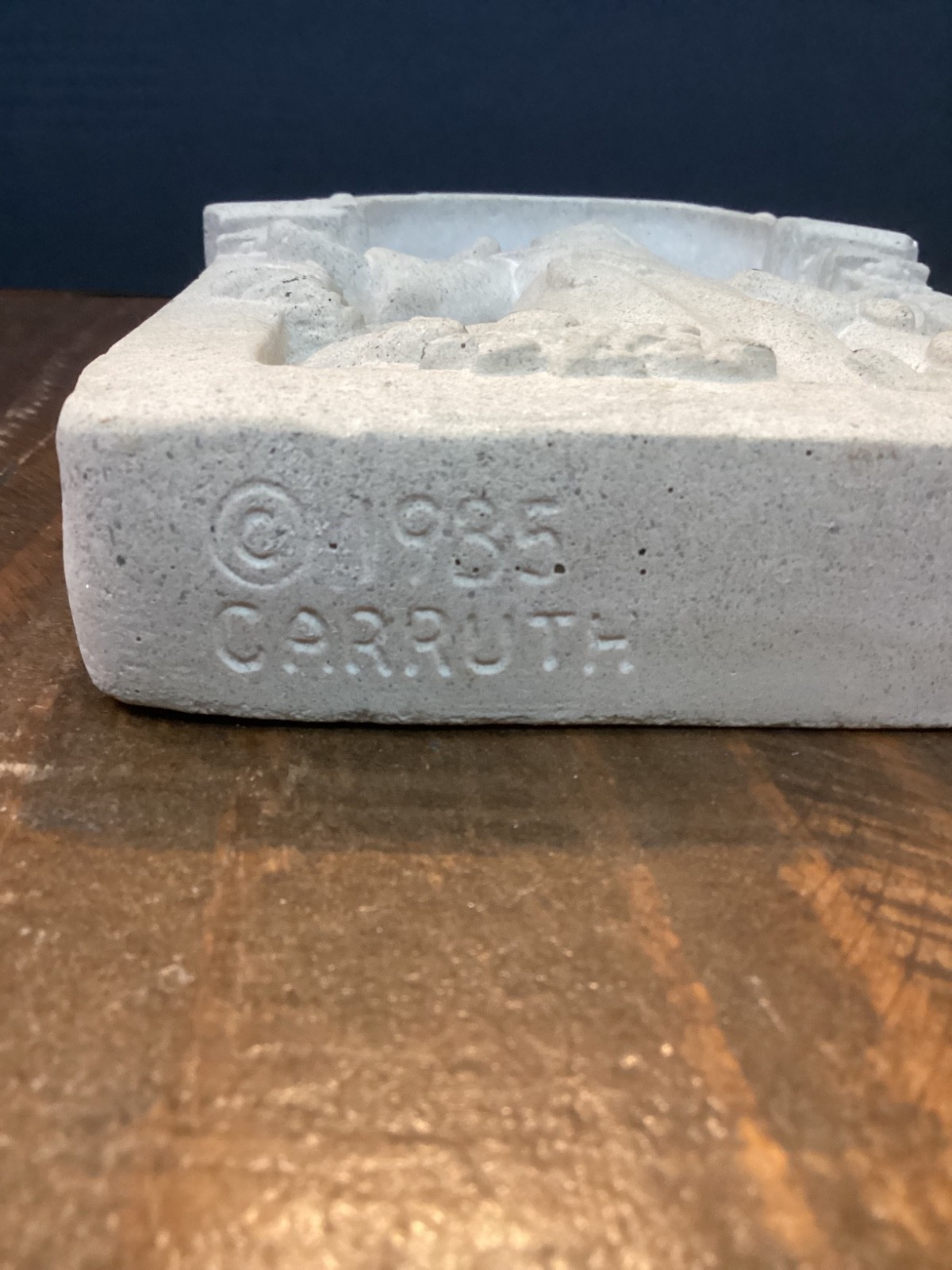 CARRUTH 1985 SMALL ST FRANCIS OF ASSISI & ANIMALS GARDEN PLAQUE cement 8.5”