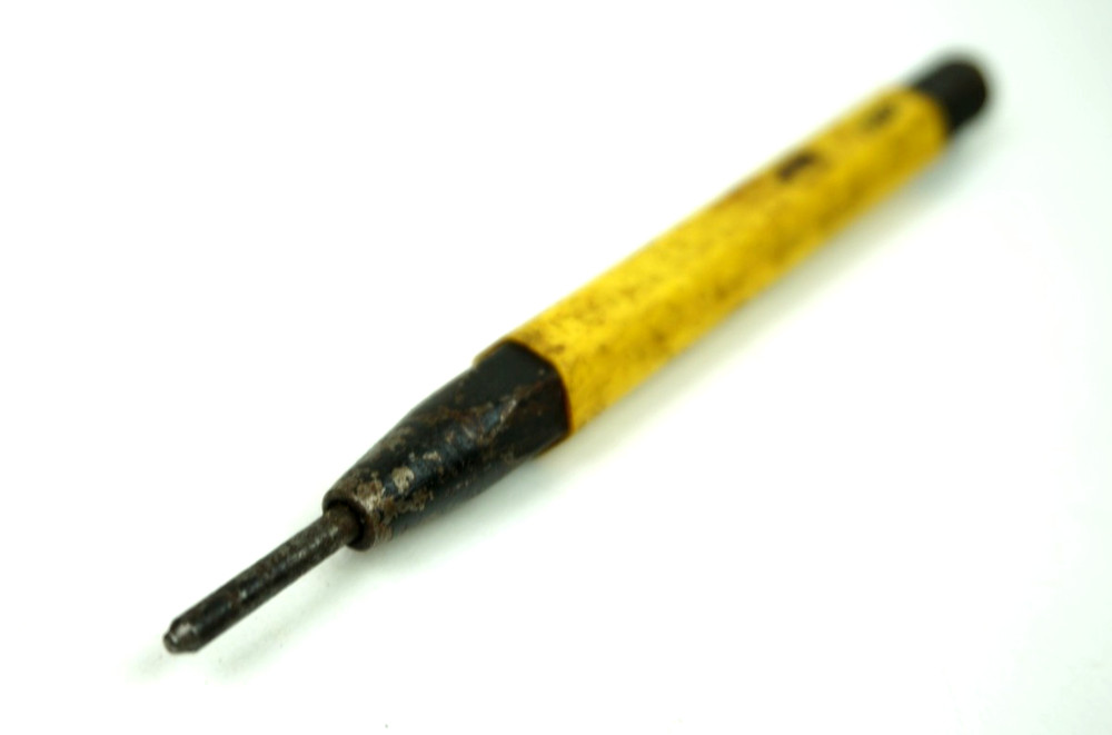 Stanley Starter Punch Yellow Soft Grip 796P