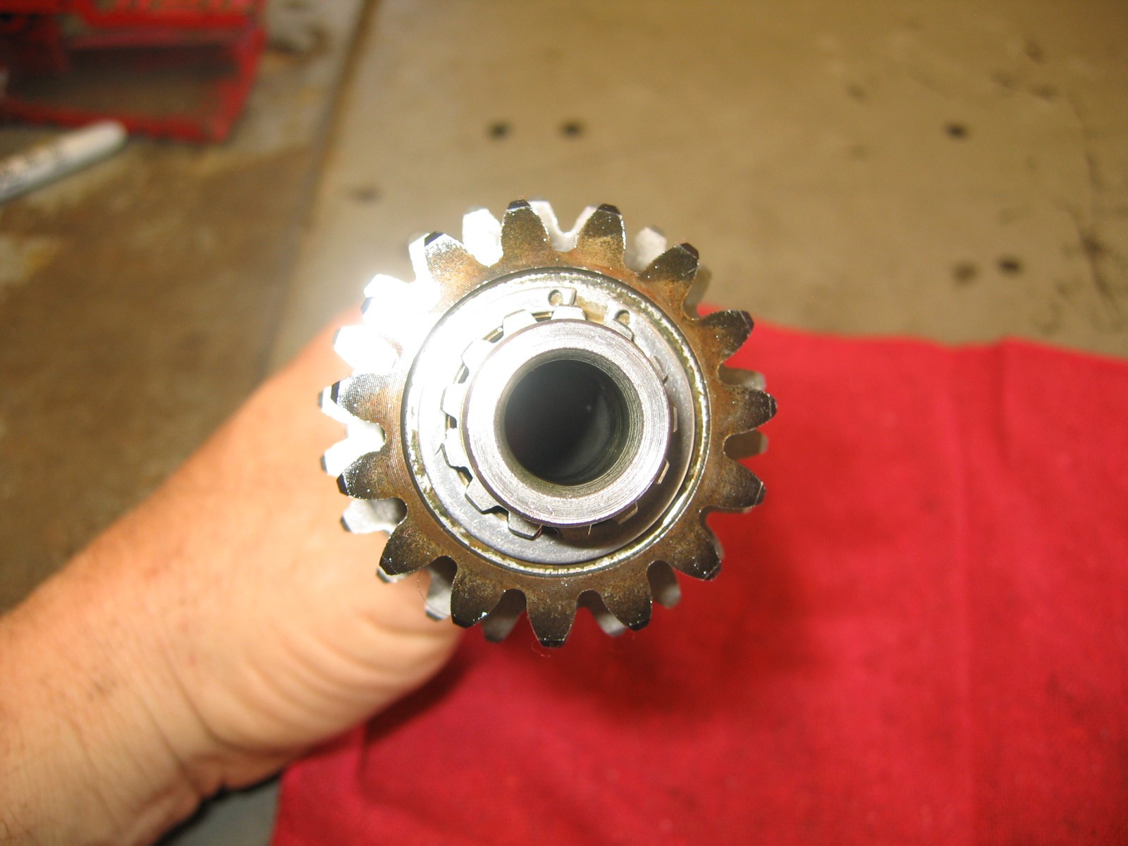 03-25 2004 YAMAHA YZ250 2-STROKE OEM LOW HOUR TRANSMISSION SHAFTS & ALL GEARS