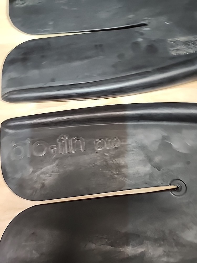 APOLLO Bio-Fin Pro Black LARGE Scuba Split Fins Spring Straps
