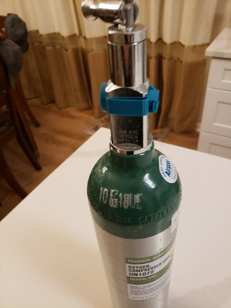 Oxygen compressed cylinder