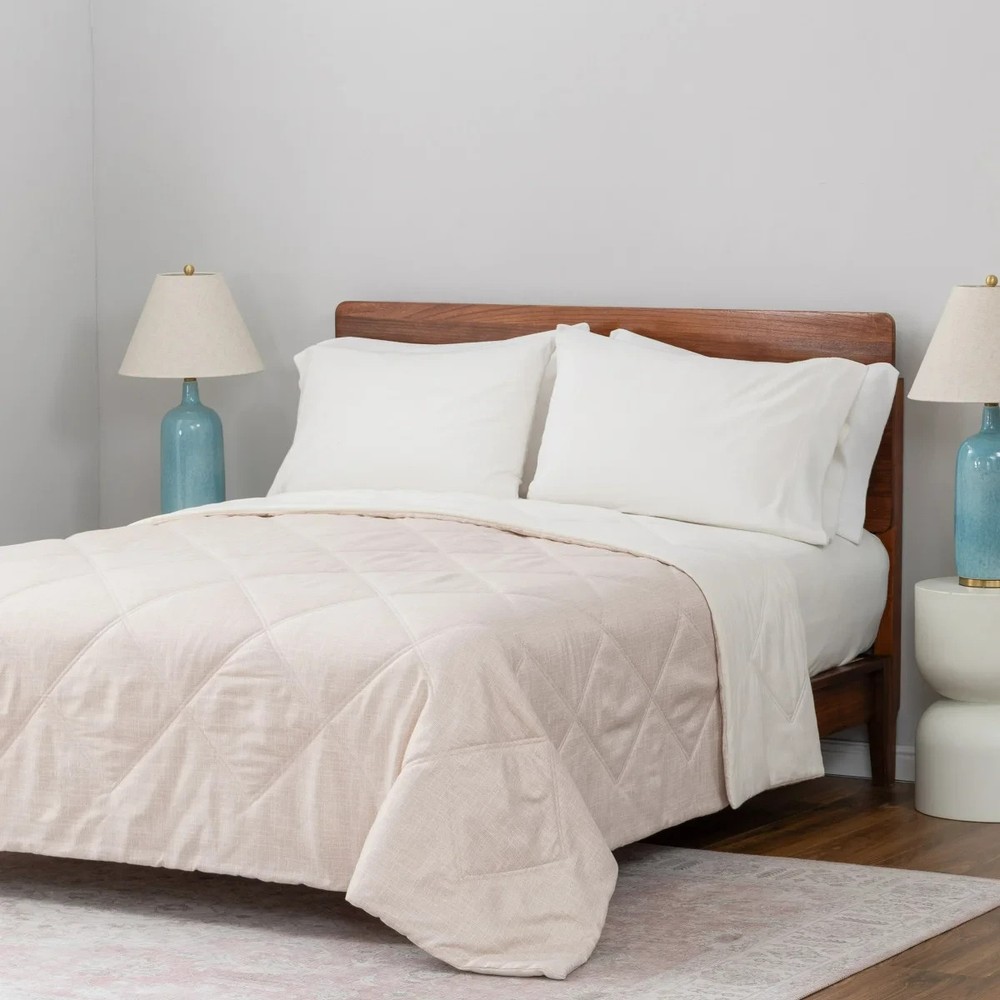 Berkshire Herringbone Microfiber Down Alternative Blanket - 100% Polyester