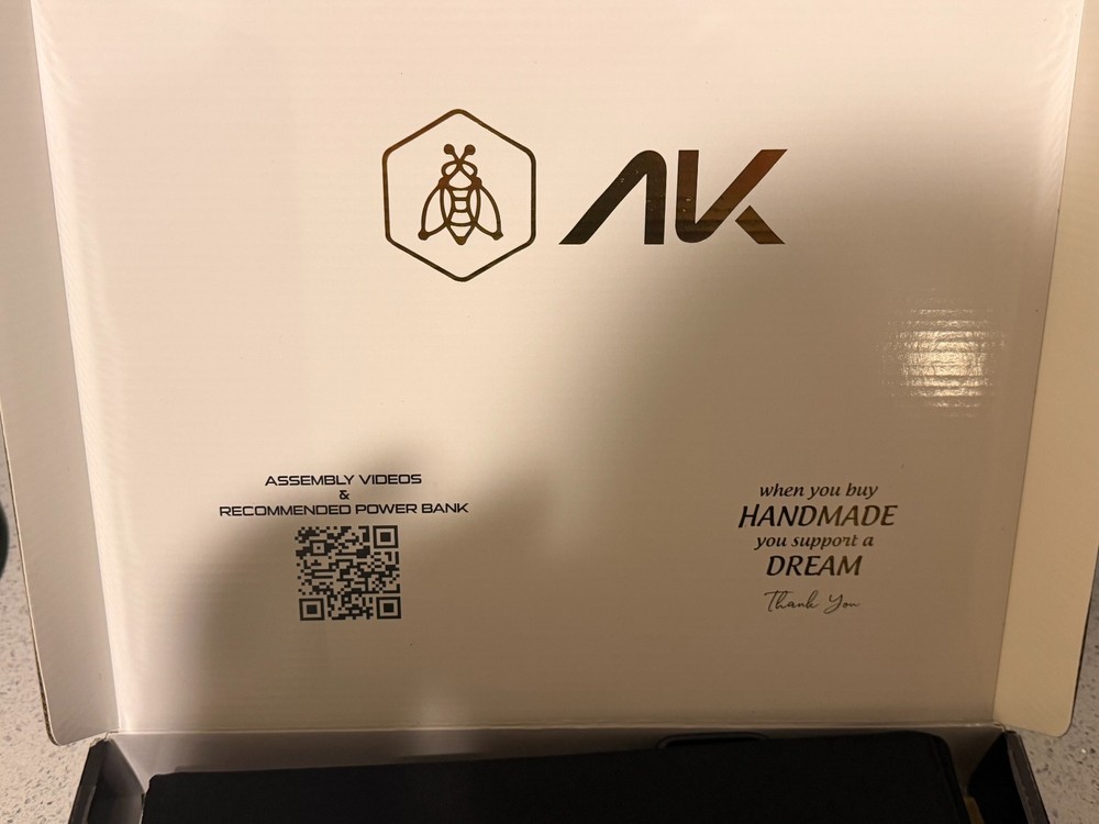 AK Diffuser w/ Macro background Cards and flexible clip holder