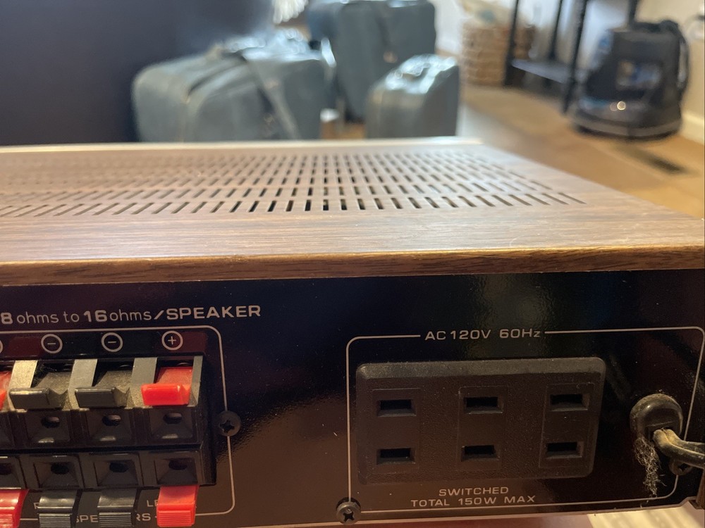 Hitachi Stereo Amplifier Model Ha – M33