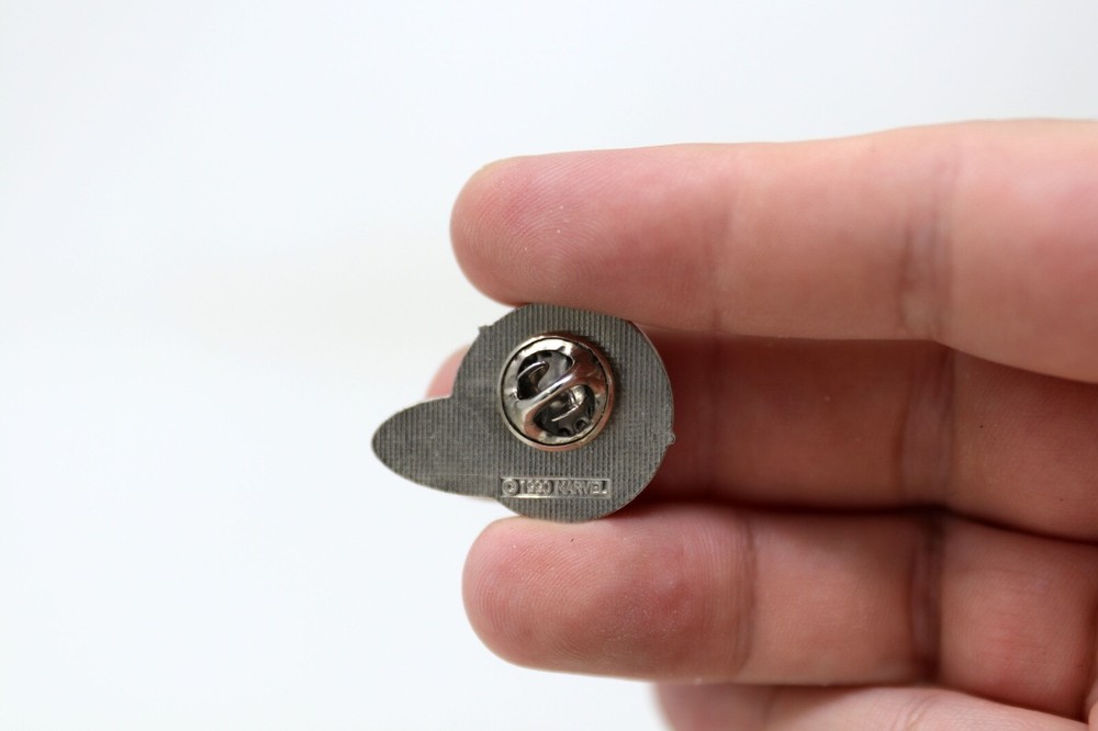 Planet Studios Silver Surfer Round Surfing Pin 1990