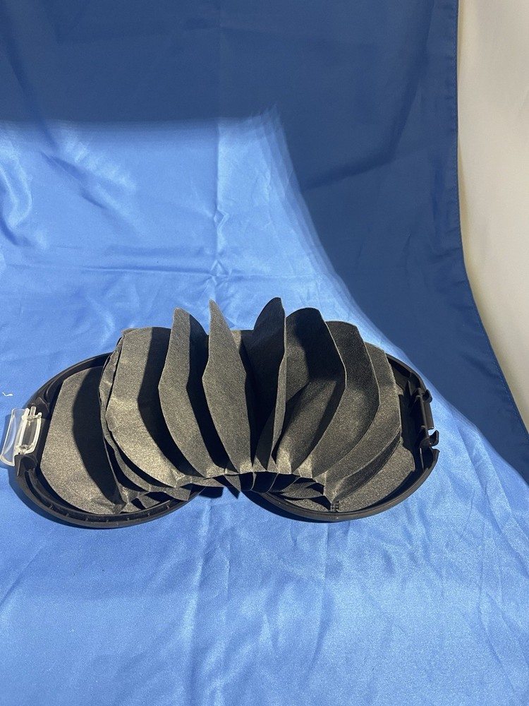 Discgear Black Foldable Plastic CD Wallet Case for CD Storage