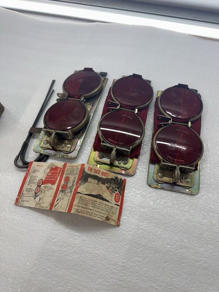 Vintage VARI Reflector W/case